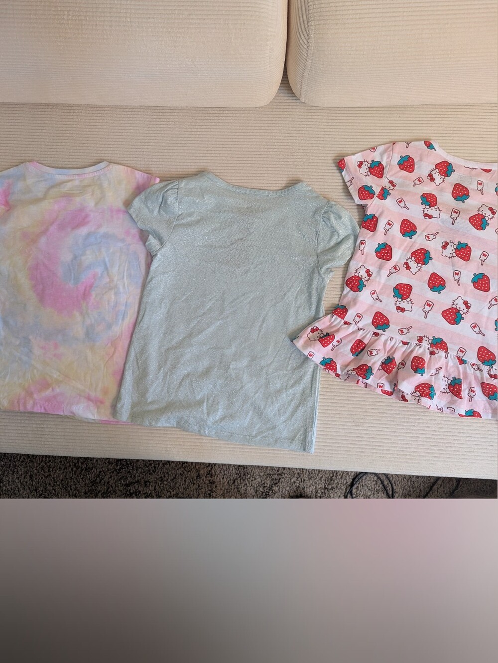 Hello Kitty Tee Bundle - Picture 5 of 5
